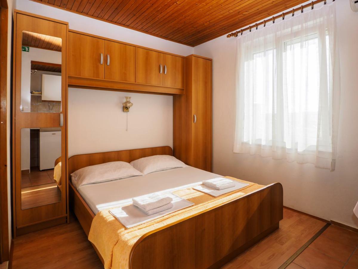 Cozy Studio With Private Terrace Barac Цриквеница Экстерьер фото